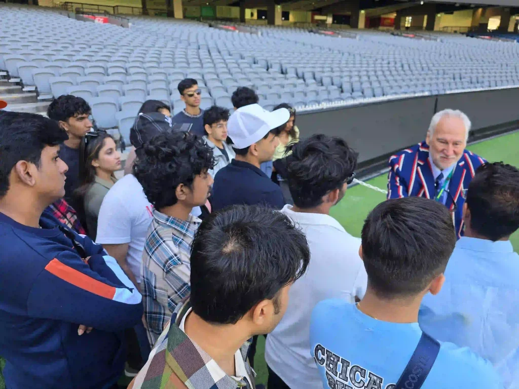 Tour Guide at MCG