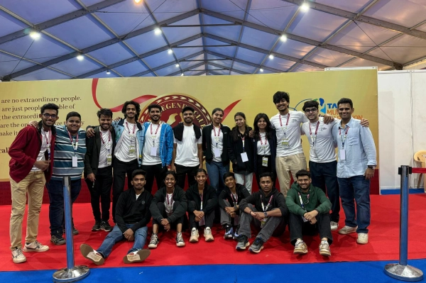 IISM Students Volunteered at Tata Mumbai Marathon 2025