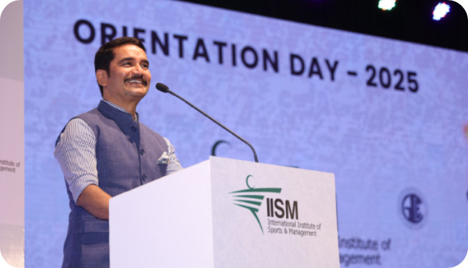 Shri Vishwas Nangare Patil motivating the IISM New Cohort Batch-2025